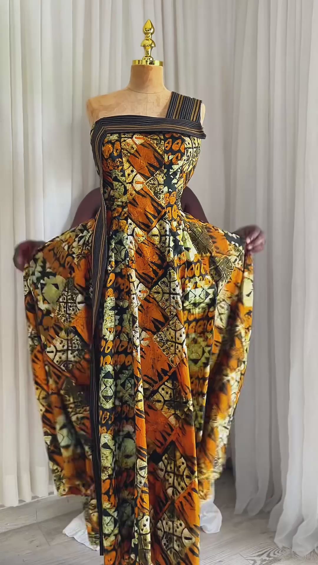 The Adirée Muse dress